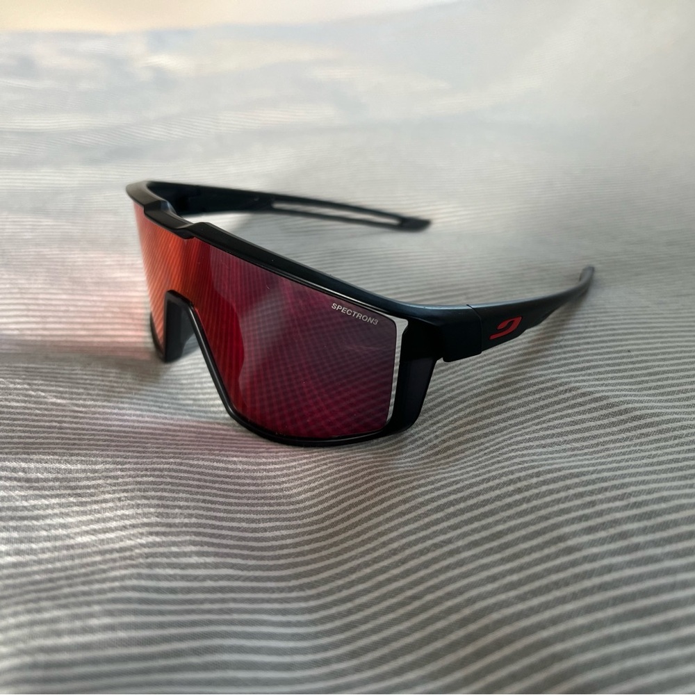 Julbo unisex running/sport sunglasses